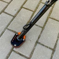 Poszerzenie stopki bocznej KTM 890