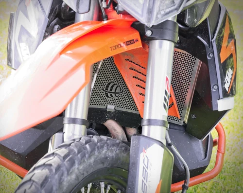 Osłona chłodnicy wody KTM 890